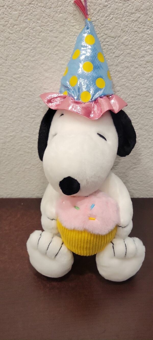 Peanuts Snoopy Birthday 14" Plush with Cupcake & Hat Stuffed Animal Aurora 2024